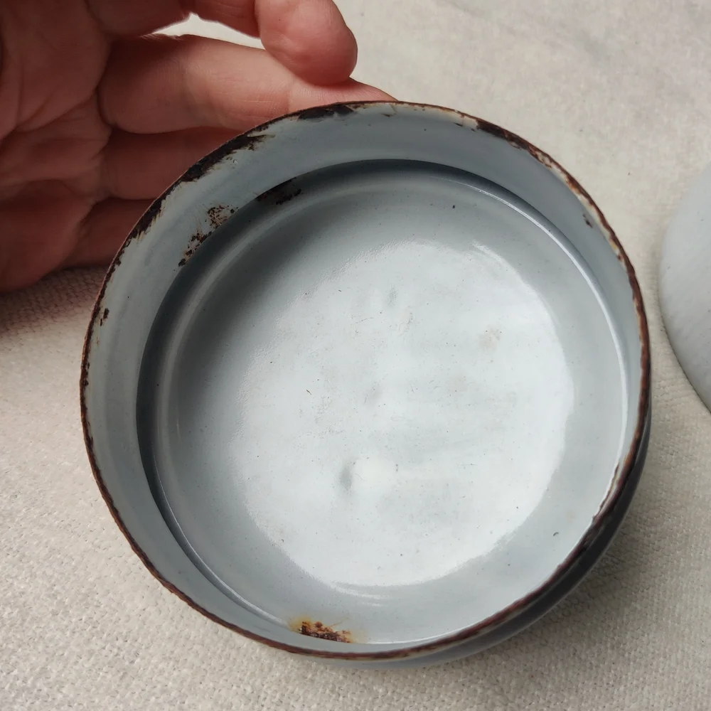 Vintage Antique White Enamelware Milk Canister Lid Wood Bail Handle 9